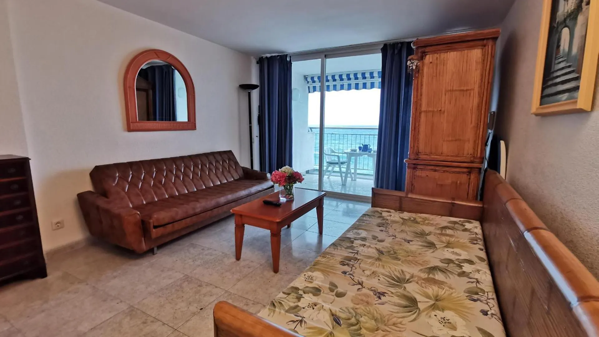 Villas Cosette Apto Ely Palace 3 7 Encantador Estudio Con Terraza Y Vistas Espectaculares Al Mar Mediterraneo - Es-209-7 Platja d'Aro 0*,  Spain